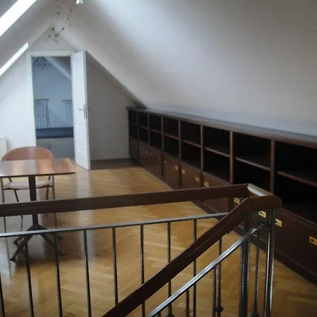 Hans Sachs Gasse 10